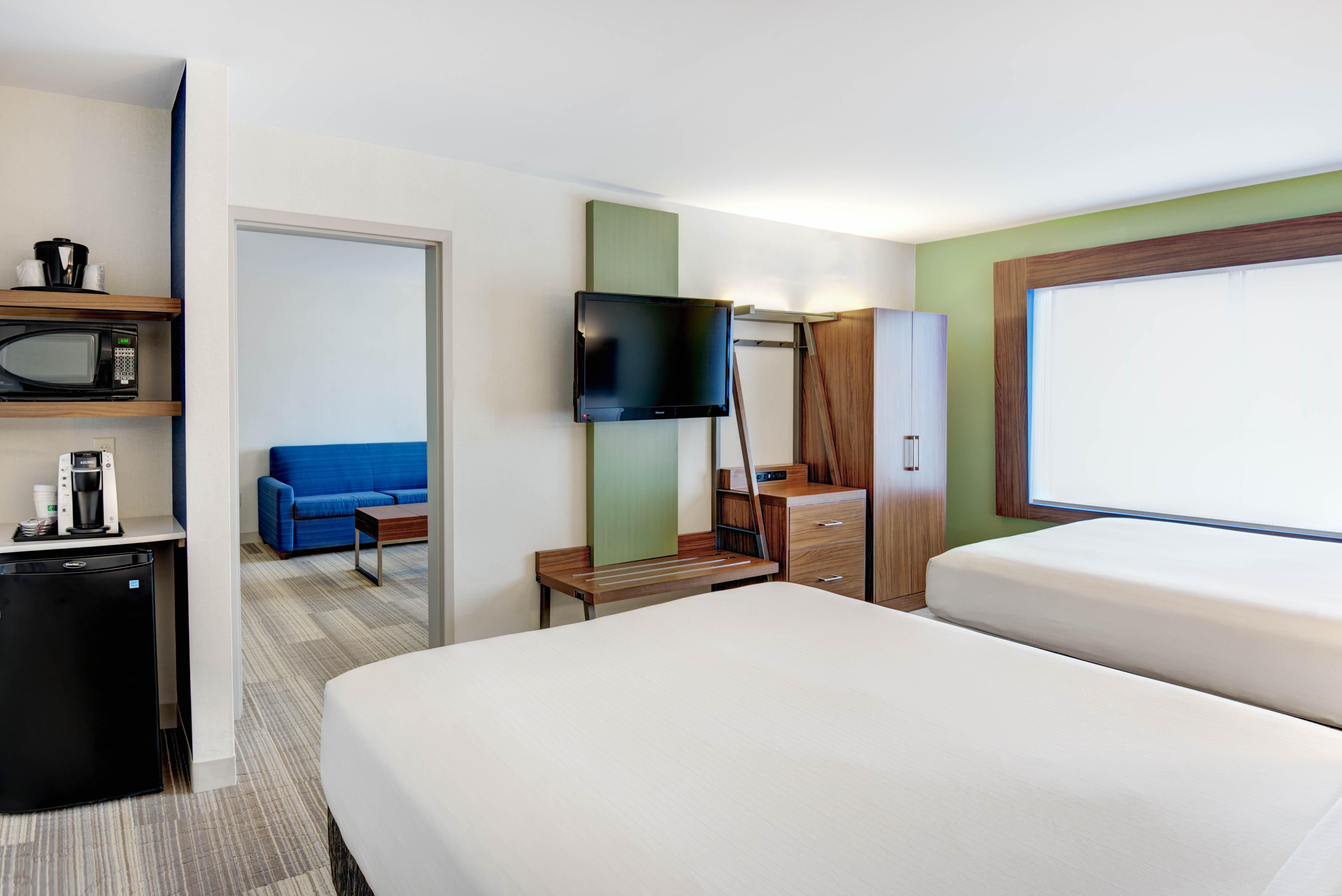 Holiday Inn Express Woodbridge By Ihg Avenel Kültér fotó