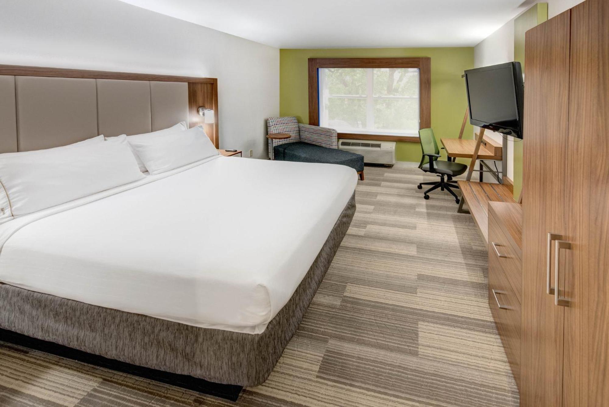 Holiday Inn Express Woodbridge By Ihg Avenel Kültér fotó