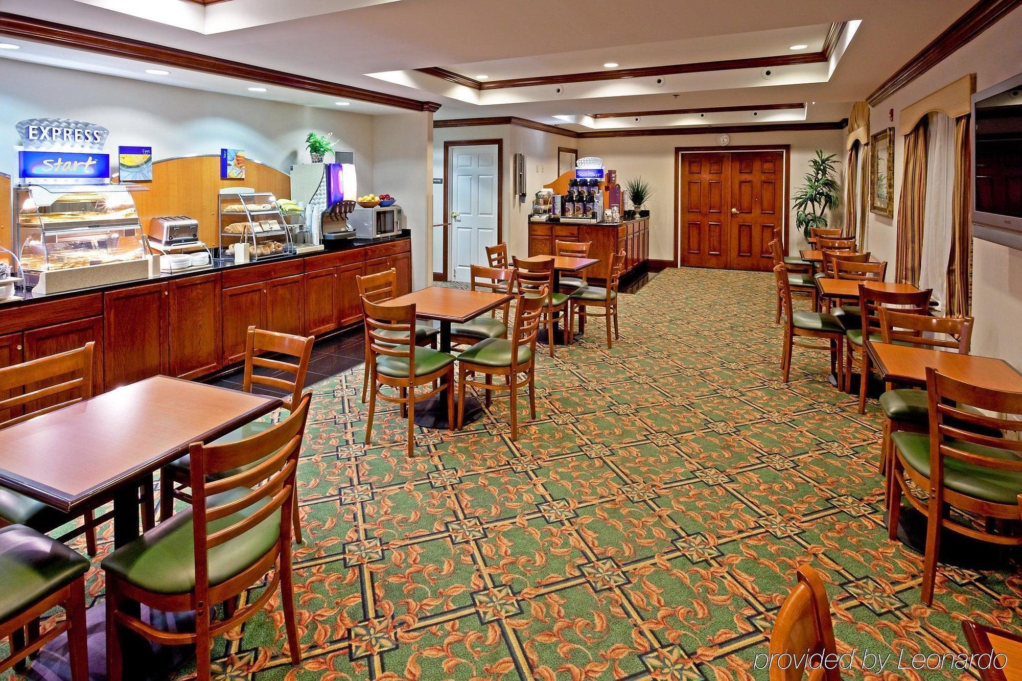 Holiday Inn Express Woodbridge By Ihg Avenel Étterem fotó